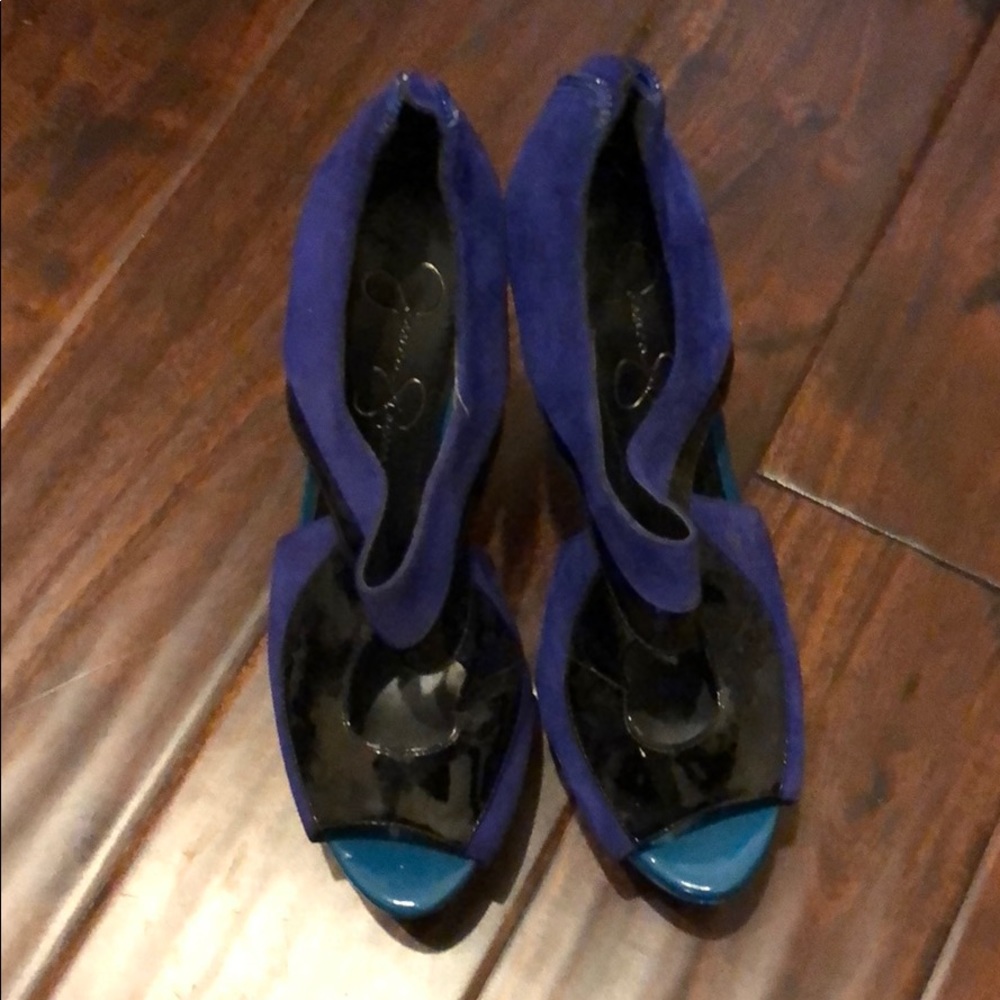 Cute Jessica Simpson multi colored heel size 61/2